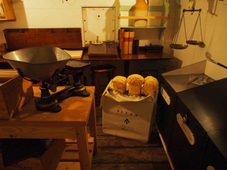 008_hms_warrior_1860