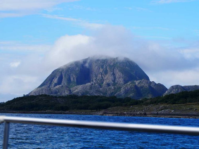 003_broenoeysund_otersoyen